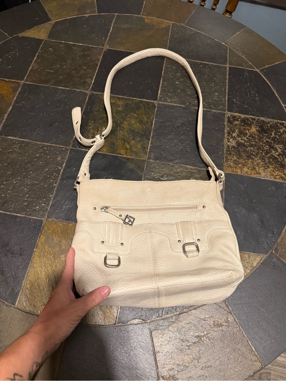 Stone Mountain Accessories Cream Pebbled Leather Shoulder Bag